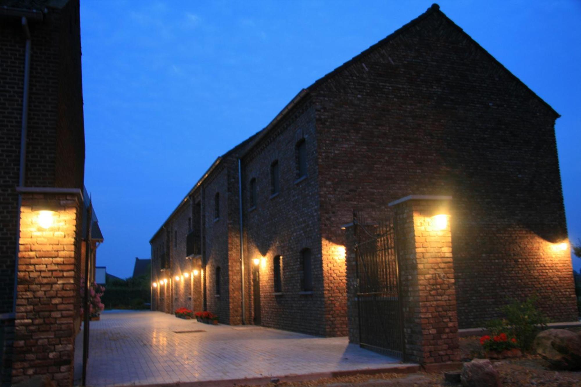 Hotel Oude Eycke Maaseik Exterior photo