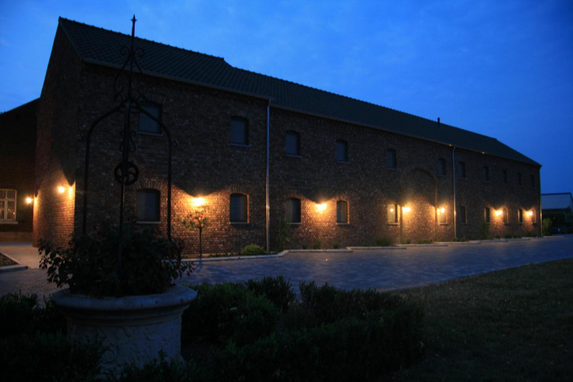 Hotel Oude Eycke Maaseik Exterior photo